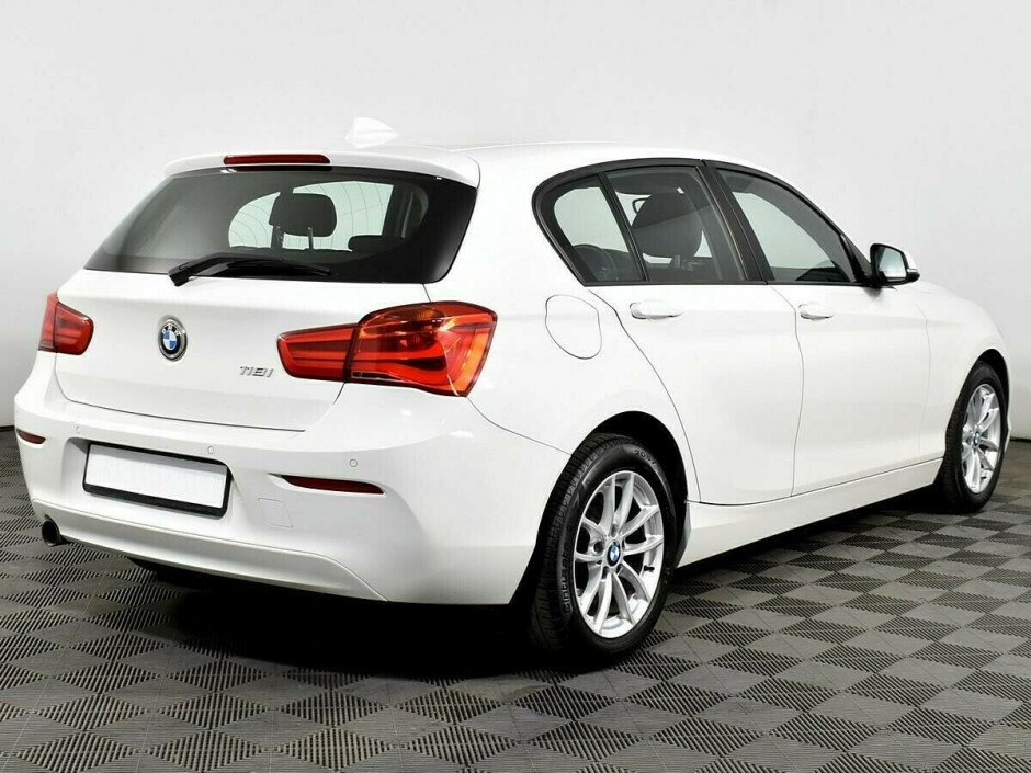 2015 BMW 1-seriya II Рестайлинг, Белый  - вид 3