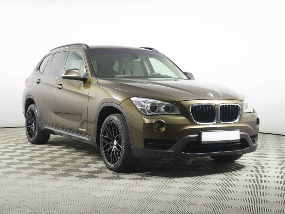 2014 BMW X1 I, Коричневый металлик - вид 3