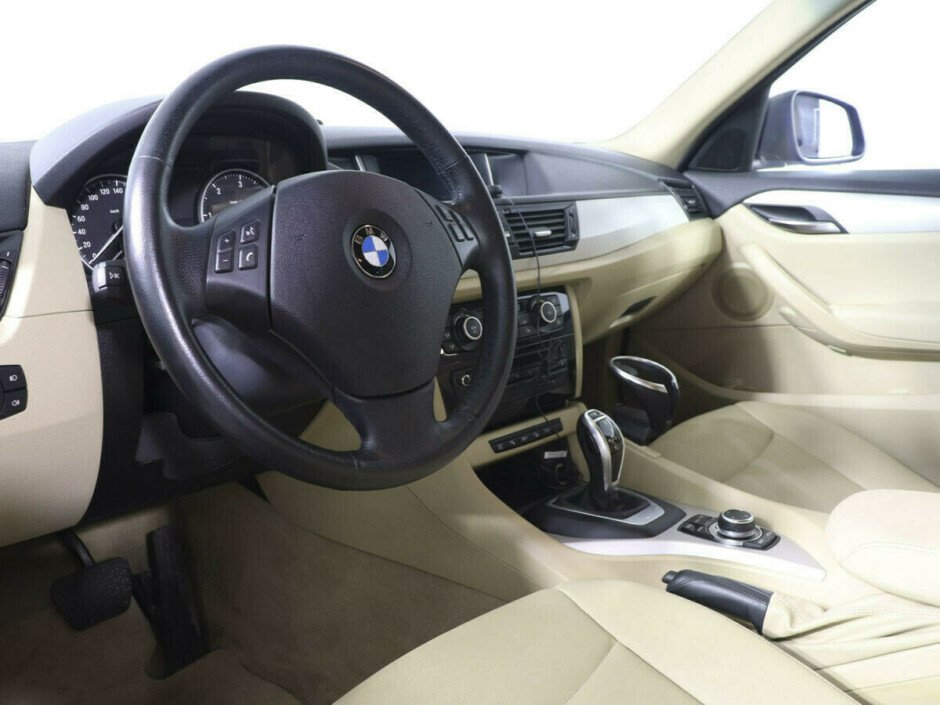 2014 BMW X1 I, Коричневый металлик - вид 5