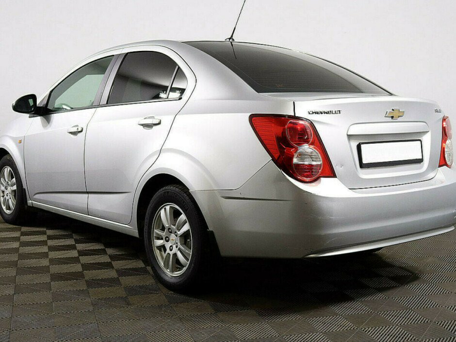 2013 Chevrolet Aveo II №6395035, Серебряный металлик, 327000 рублей - вид 4
