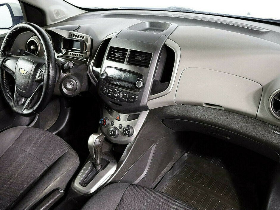 2013 Chevrolet Aveo II №6395035, Серебряный металлик, 327000 рублей - вид 5