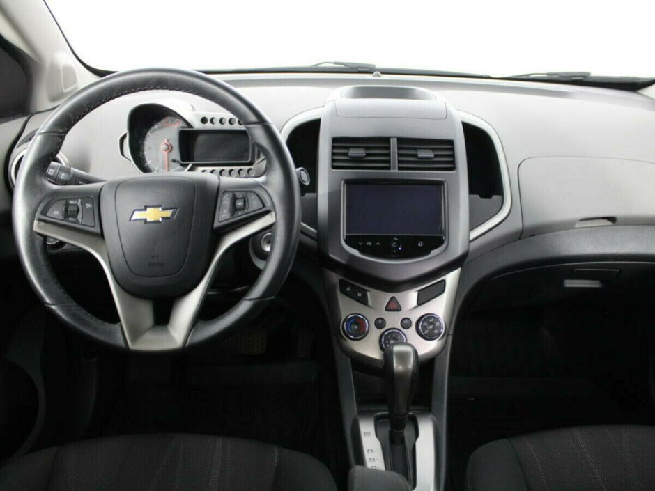 2014 Chevrolet Aveo II, Белый металлик - вид 5