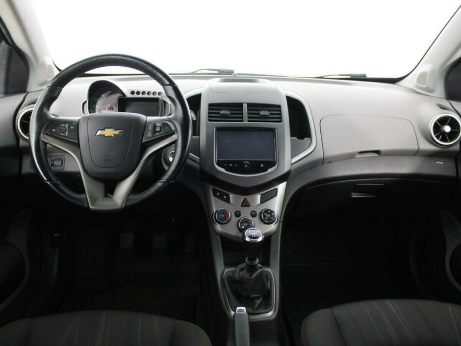 2013 Chevrolet Aveo II №6395103, Белый металлик, 307000 рублей - вид 6