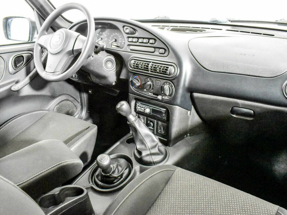 2017 Chevrolet Niva I №6395110, Серый металлик, 357000 рублей - вид 6