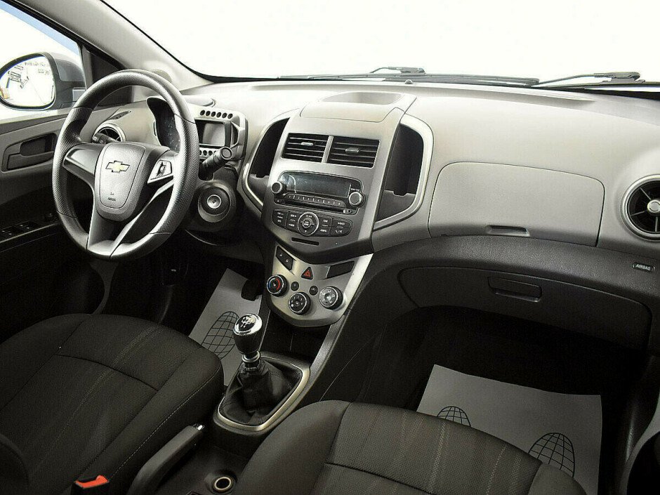 2015 Chevrolet Aveo II №6395163, Серый металлик, 377000 рублей - вид 6
