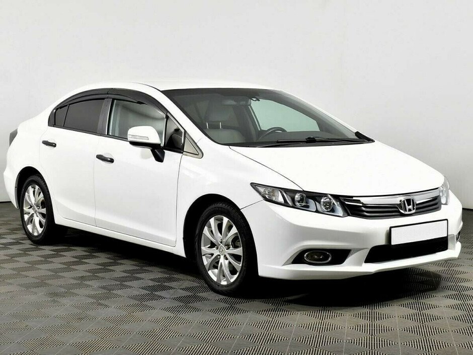 2012 Honda Civic IX, Белый  - вид 2