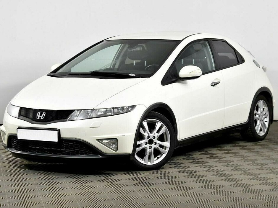 2011 Honda Civic IX, Белый металлик - вид 1
