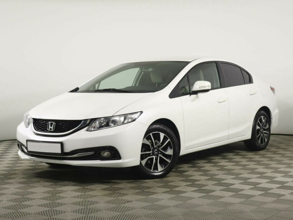 2013 Honda Civic IX, Белый  - вид 1