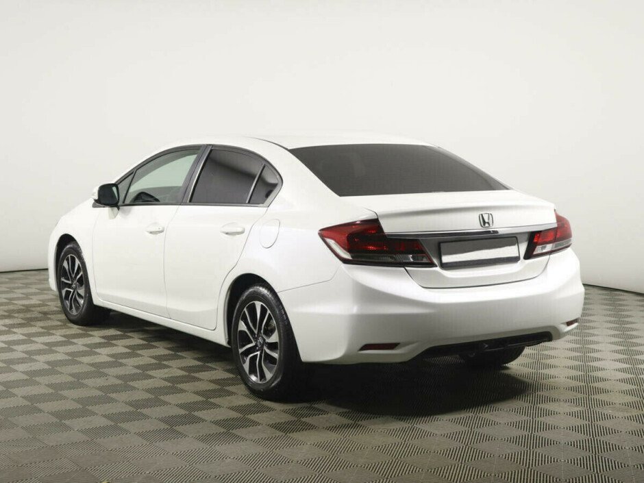 2013 Honda Civic IX, Белый  - вид 3