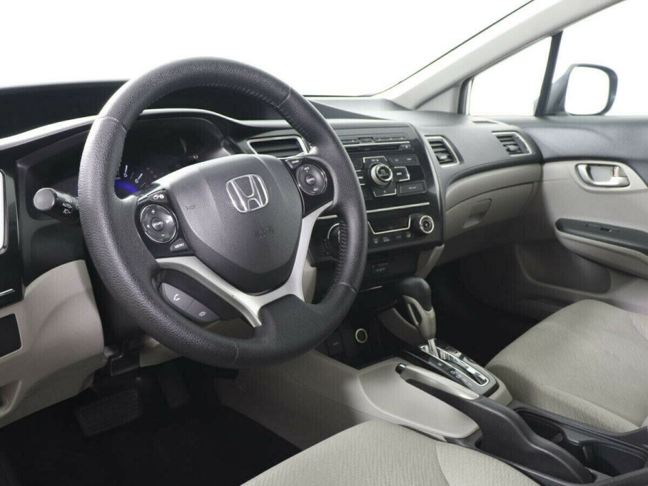 2013 Honda Civic IX, Белый  - вид 5