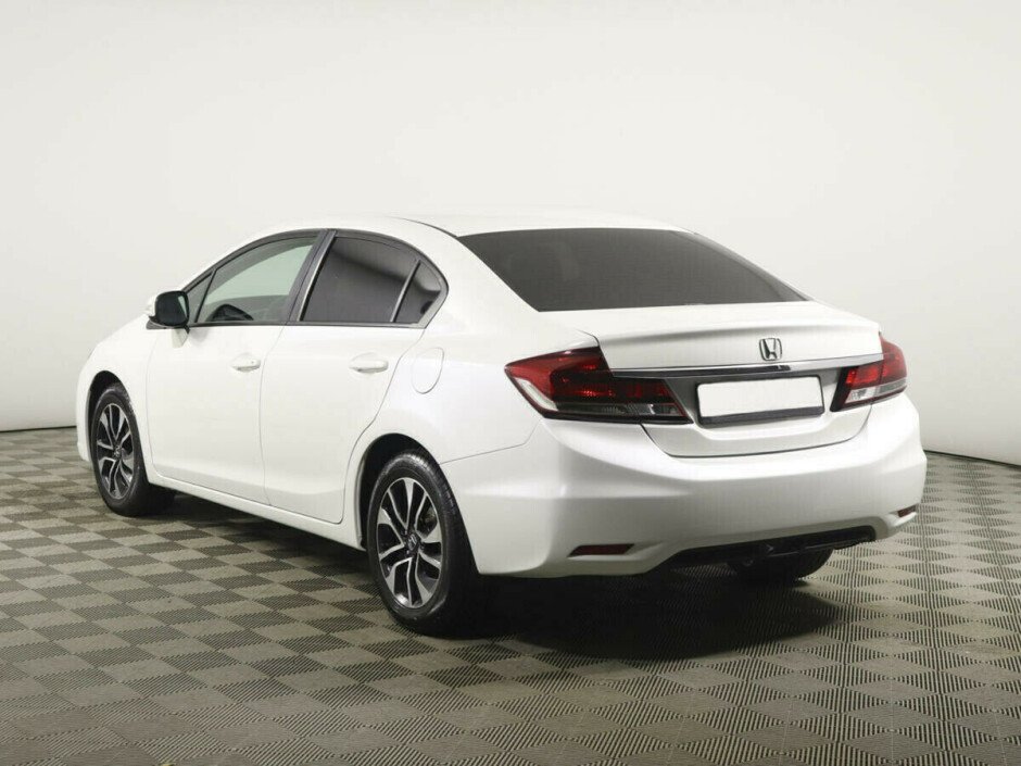 2013 Honda Civic IX, Белый металлик - вид 3