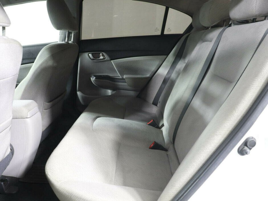 2013 Honda Civic IX, Белый металлик - вид 6