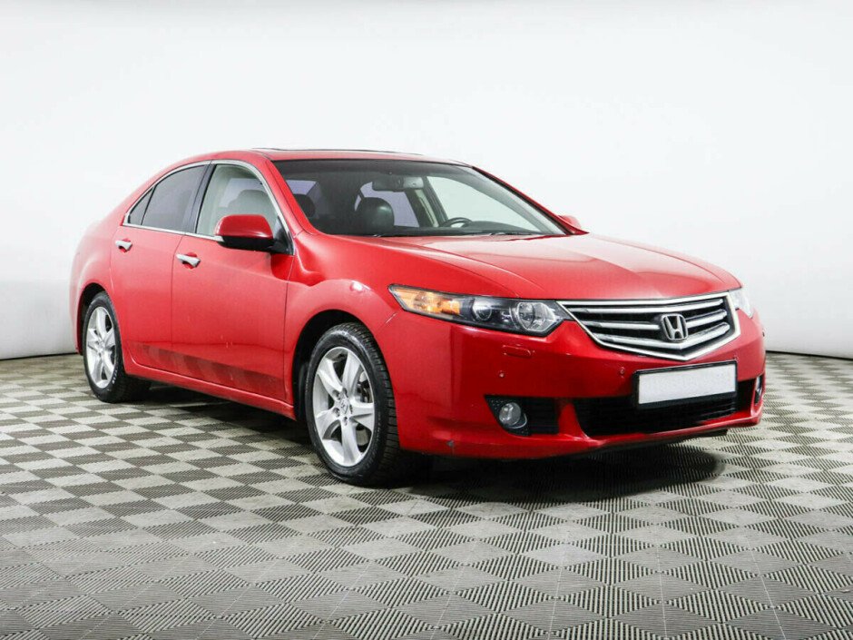 2010 Honda Accord VIII, Красный металлик - вид 2