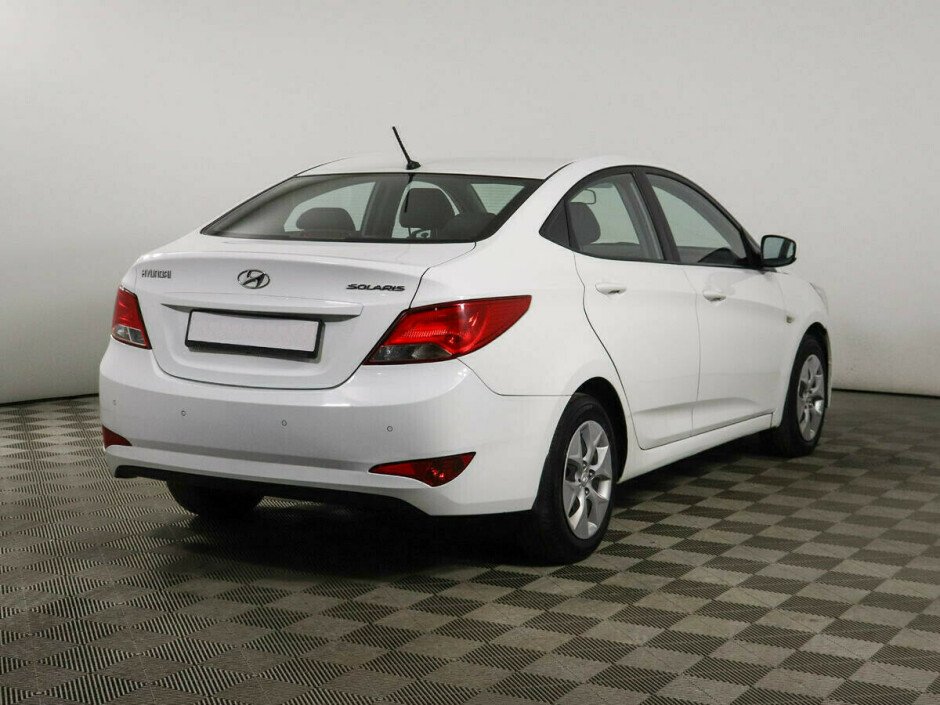 2016 Hyundai Solaris I №6395818, Белый , 557000 рублей - вид 4