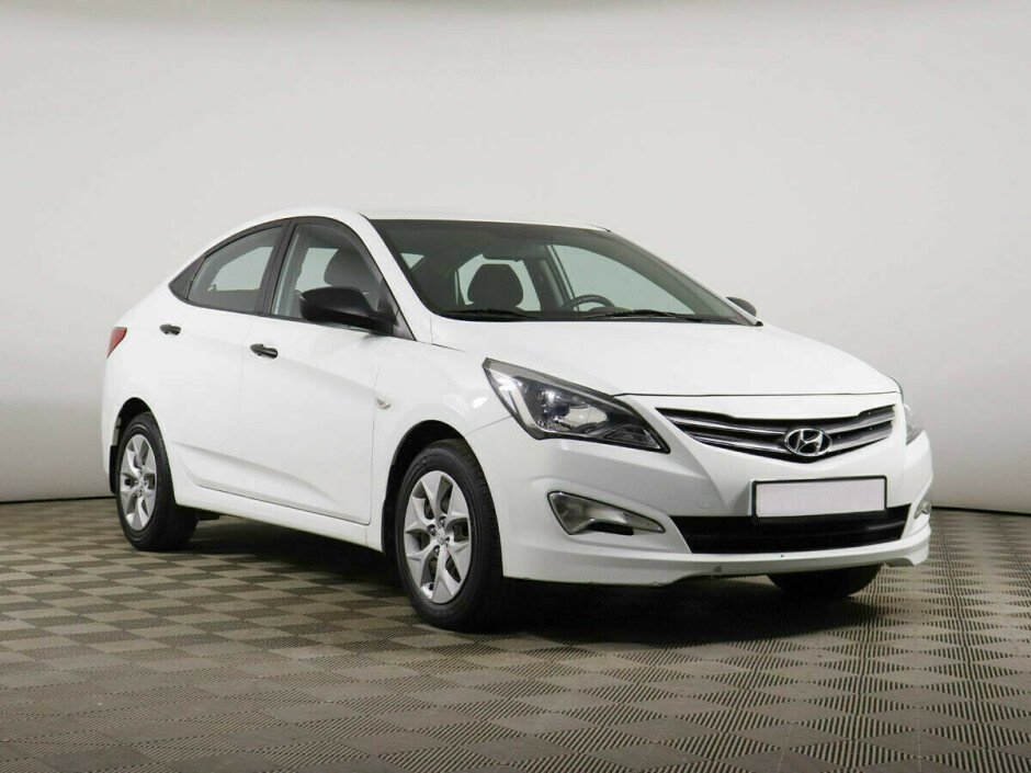 2014 Hyundai Solaris I №6396004, Белый , 448000 рублей - вид 2
