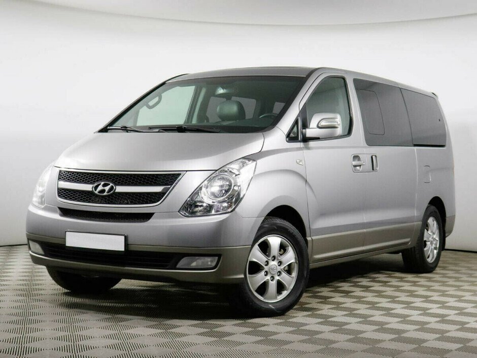2011 Hyundai Grand-starex , Серебряный  - вид 1
