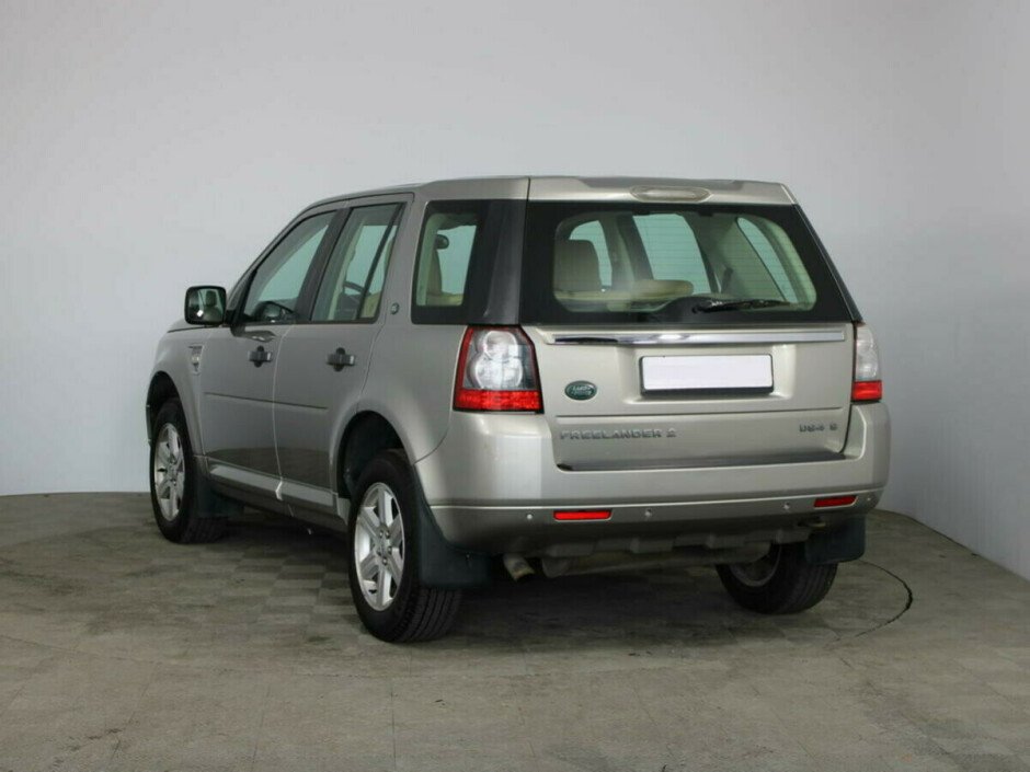 2010 Land Rover Freelander  №6396585, Серый металлик, 727000 рублей - вид 4