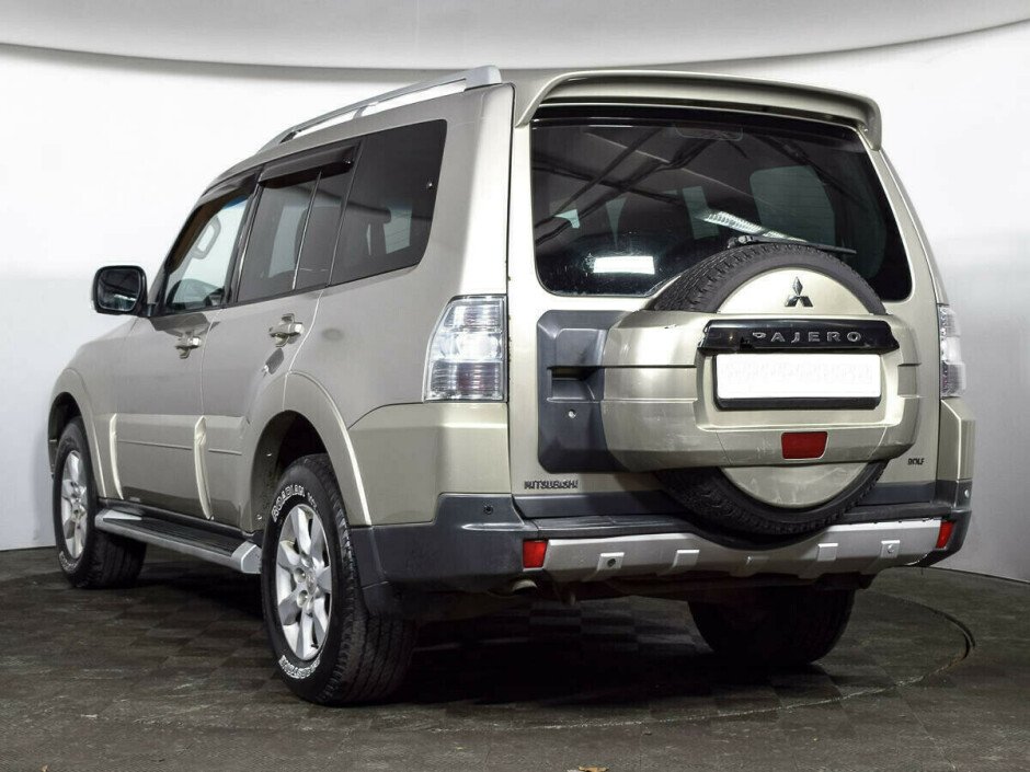 2008 Mitsubishi Pajero  №6397053, Серебряный металлик, 977000 рублей - вид 3