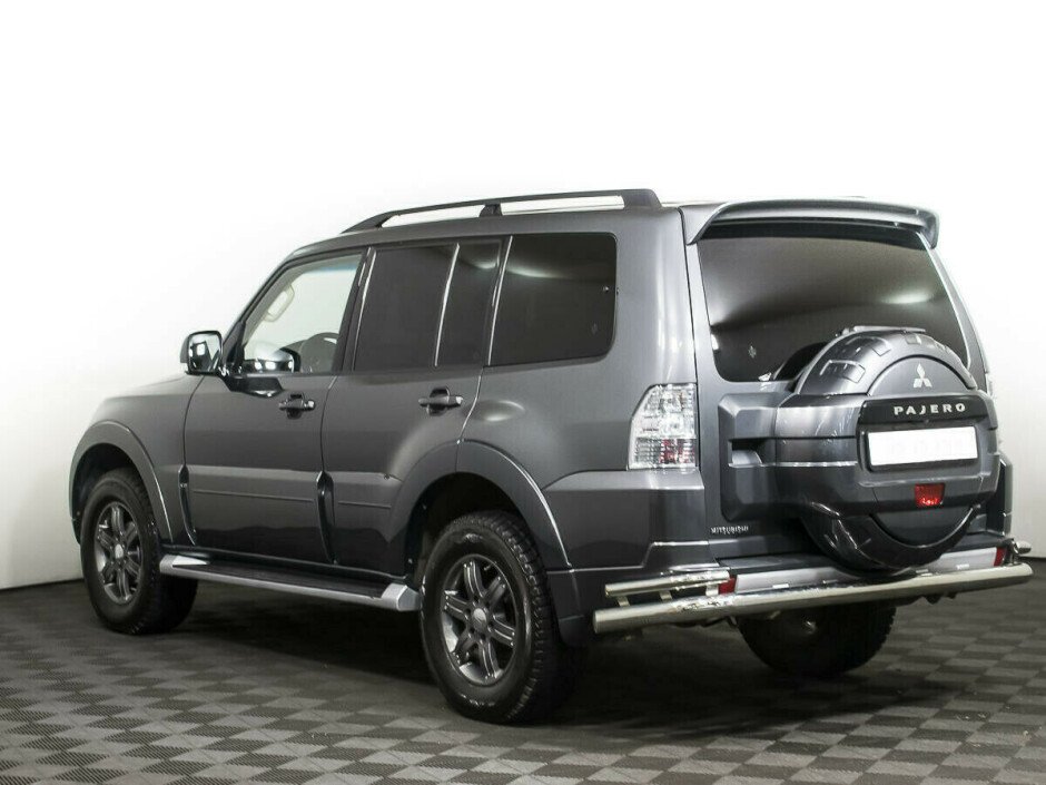 2011 Mitsubishi Pajero  №6397076, Серый металлик, 1244000 рублей - вид 4