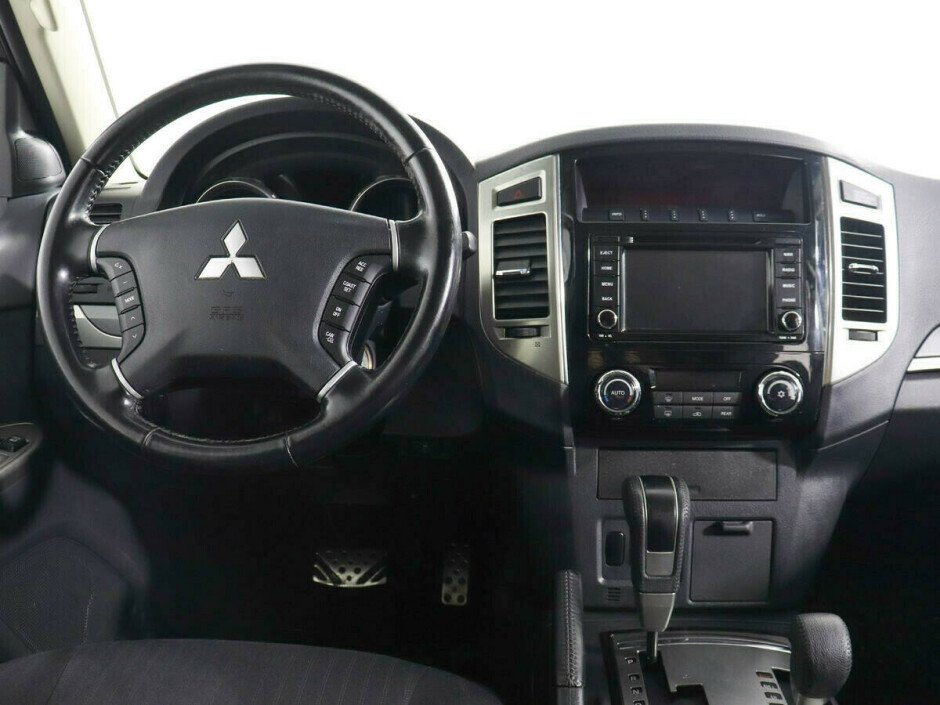 2014 Mitsubishi Pajero  №6397105, Черный металлик, 1817000 рублей - вид 5