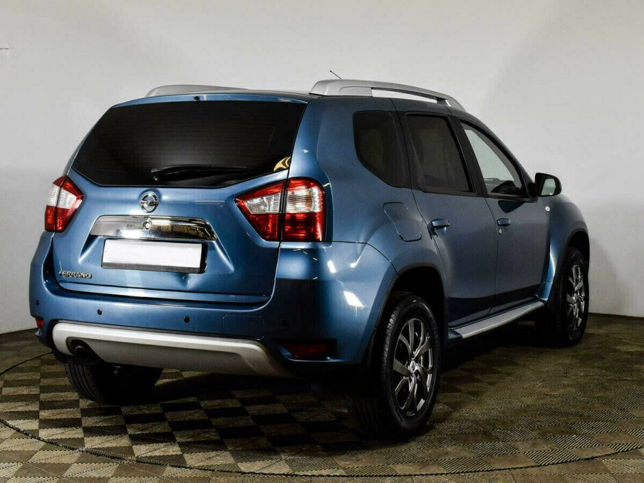 2017 Nissan Terrano , Синий металлик - вид 2
