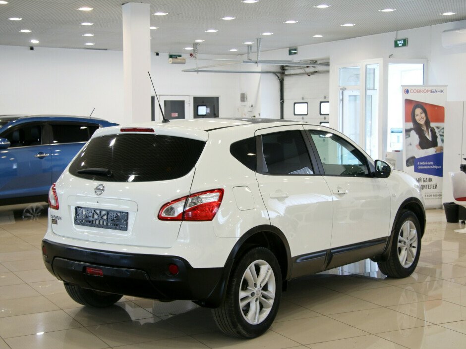 2011 Nissan Qashqai , Белый металлик - вид 4