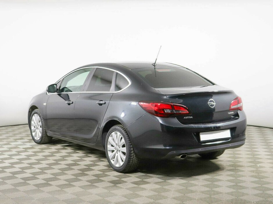 2013 Opel Astra , Черный  - вид 3