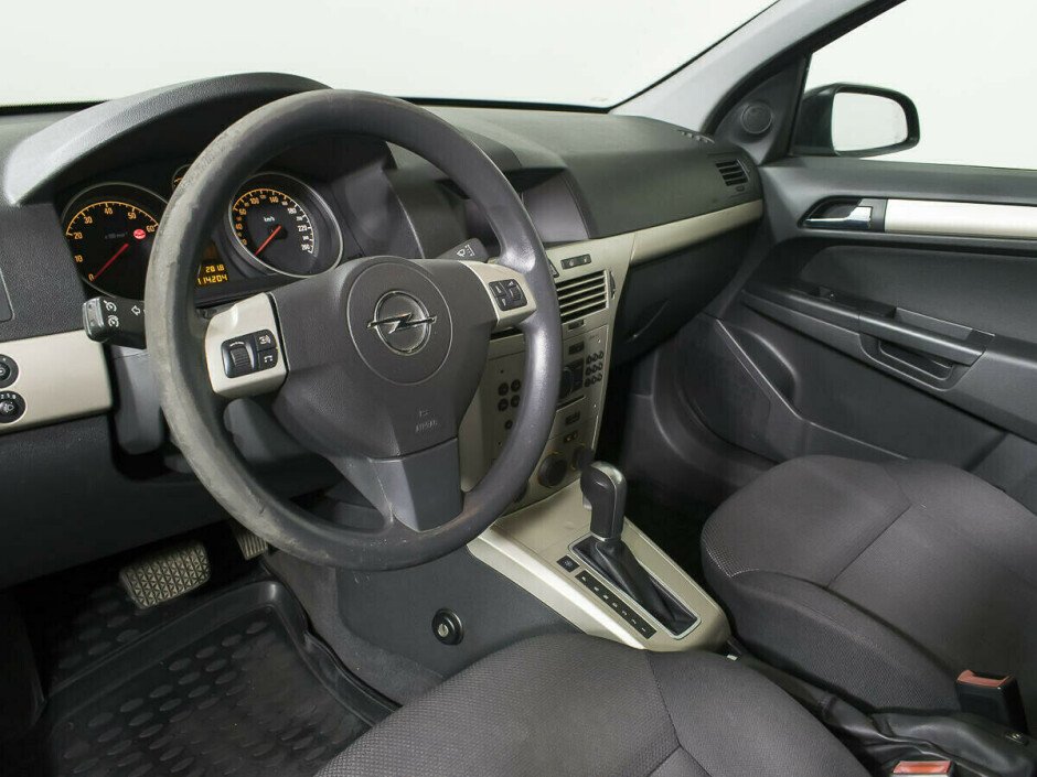 2013 Opel Astra , Черный металлик - вид 9