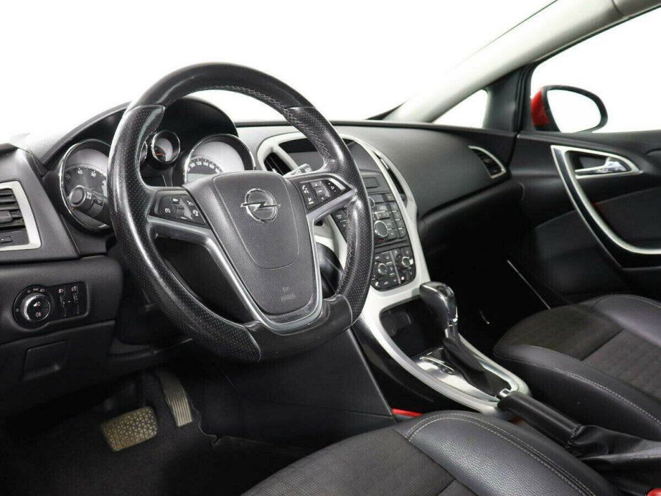 2012 Opel Astra , Красный металлик - вид 5
