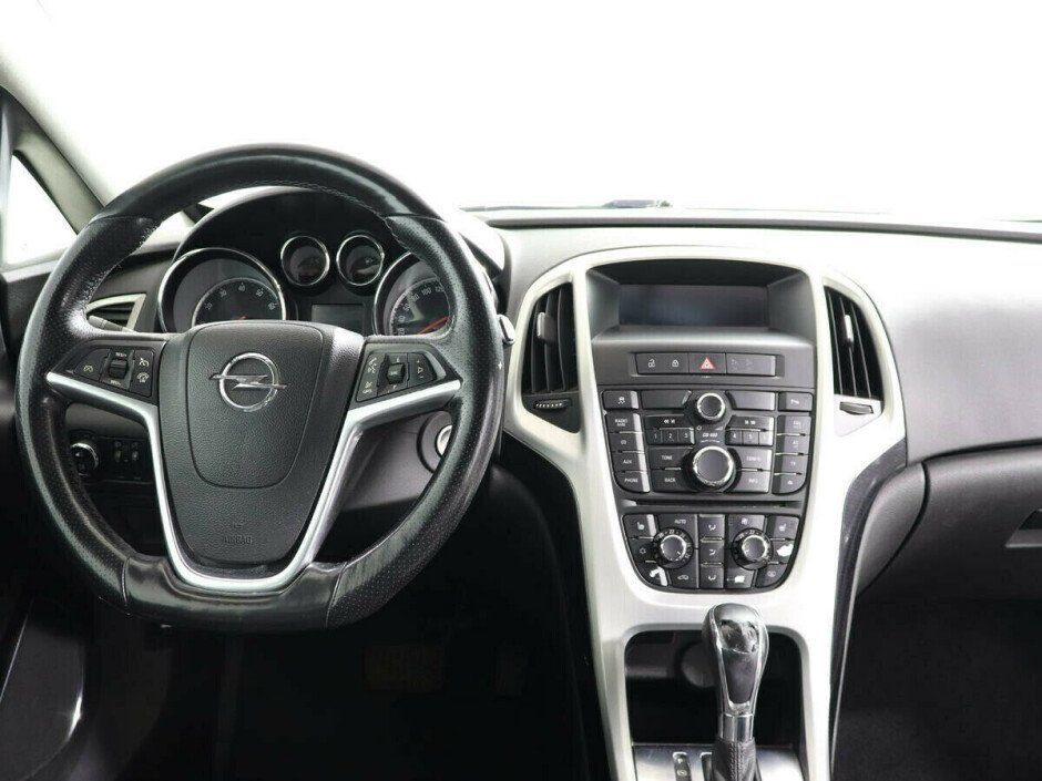 2012 Opel Astra , Красный металлик - вид 8