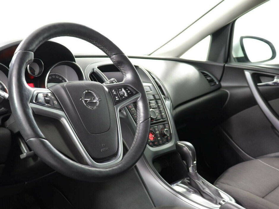 2014 Opel Astra , Белый  - вид 9