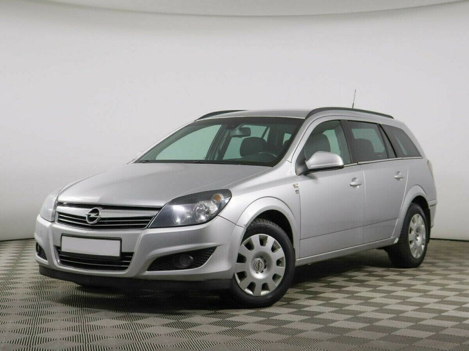 2010 Opel Astra  №6397402, Серебряный металлик, 307000 рублей - вид 1