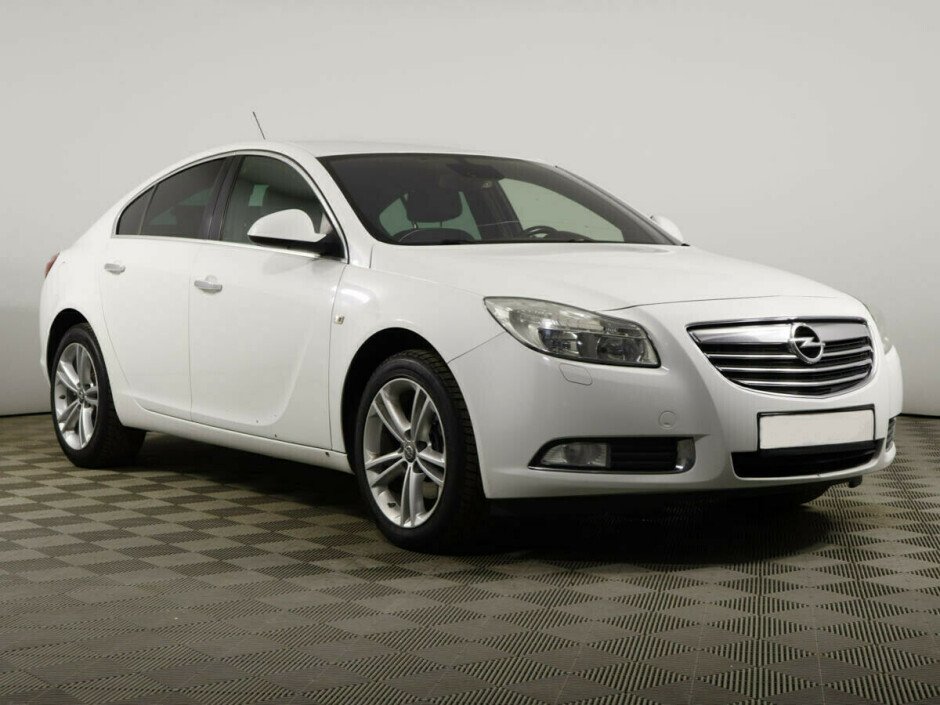 2011 Opel Insignia , Белый металлик - вид 2