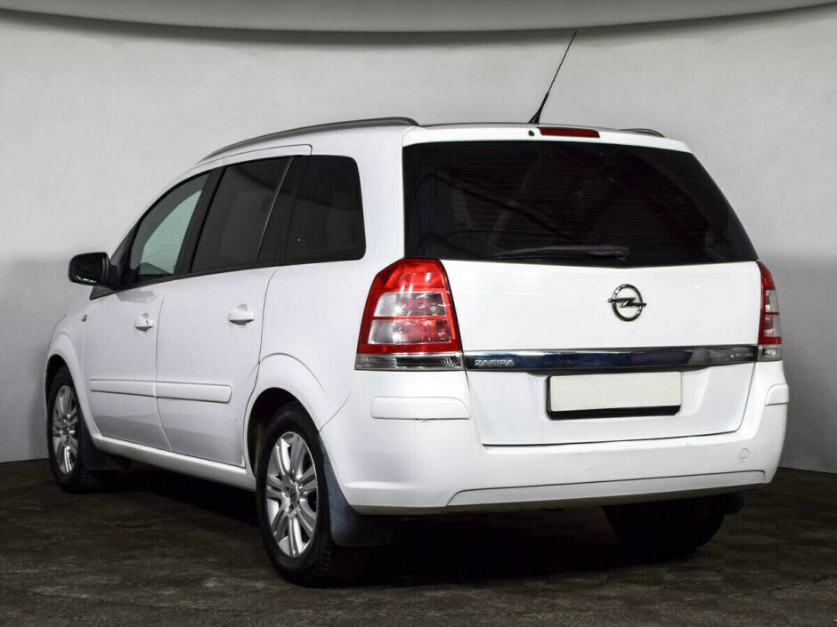 2013 Opel Zafira , Белый  - вид 4