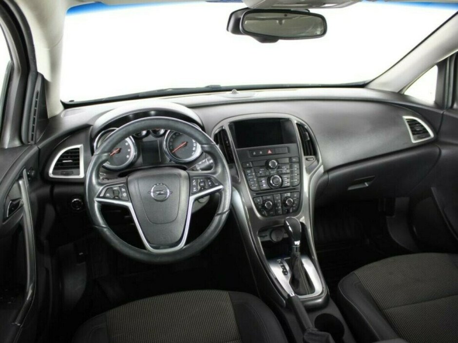 2012 Opel Astra , Красный металлик - вид 6