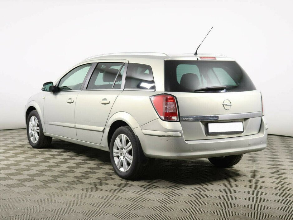 2012 Opel Astra  №6397445, Бежевый металлик, 362000 рублей - вид 4