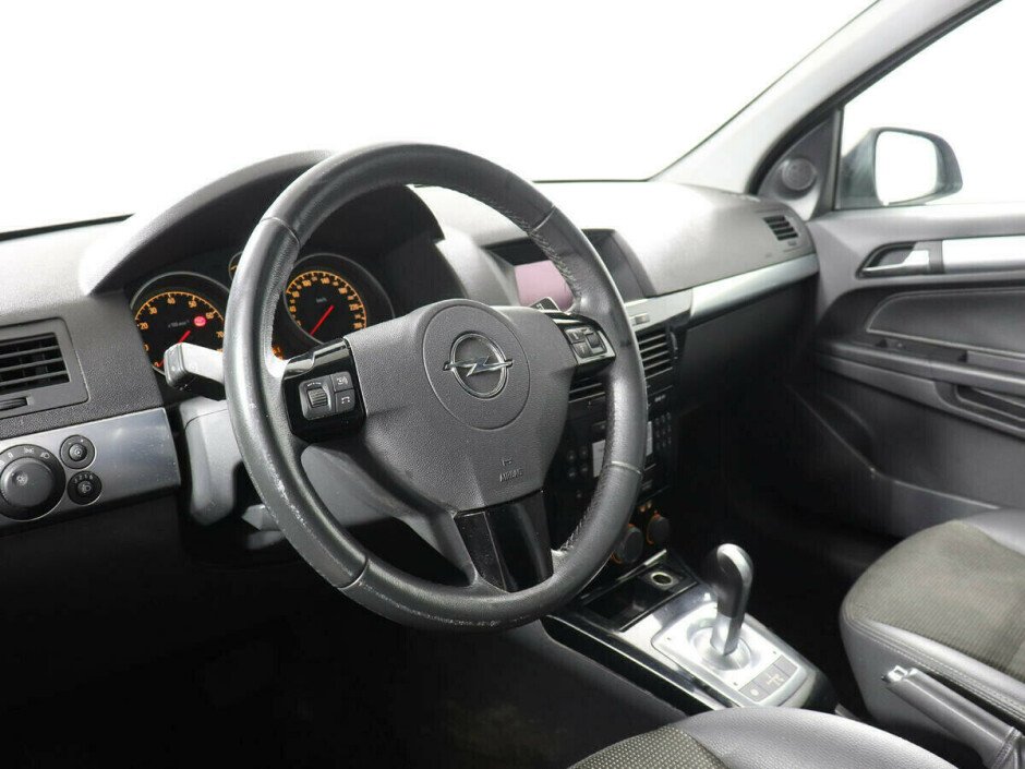 2012 Opel Astra  №6397445, Бежевый металлик, 362000 рублей - вид 8