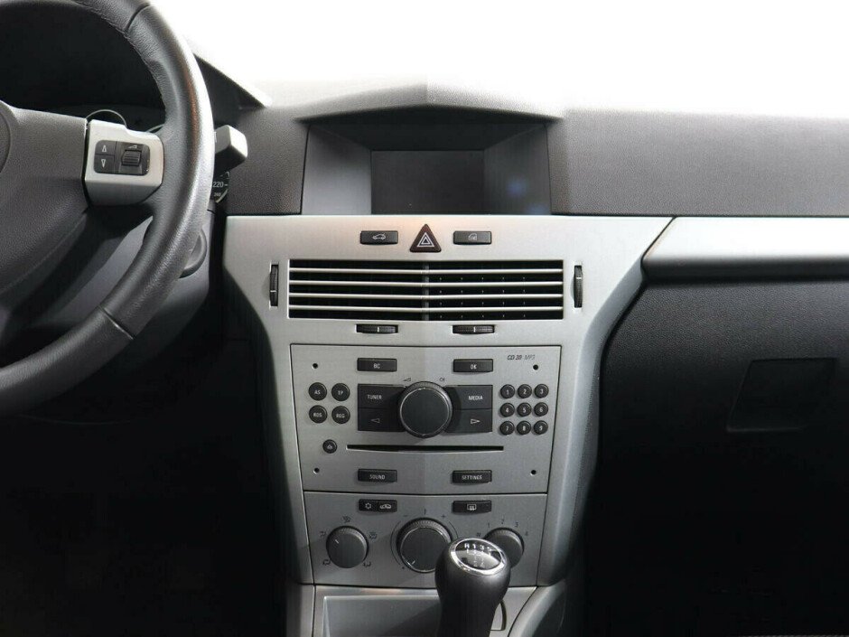 2012 Opel Astra , Черный металлик - вид 6