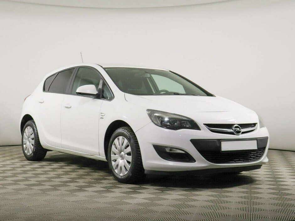 2013 Opel Astra , Белый  - вид 2