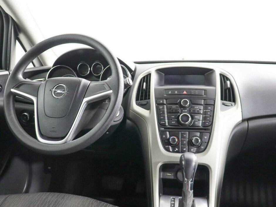 2013 Opel Astra , Белый  - вид 6