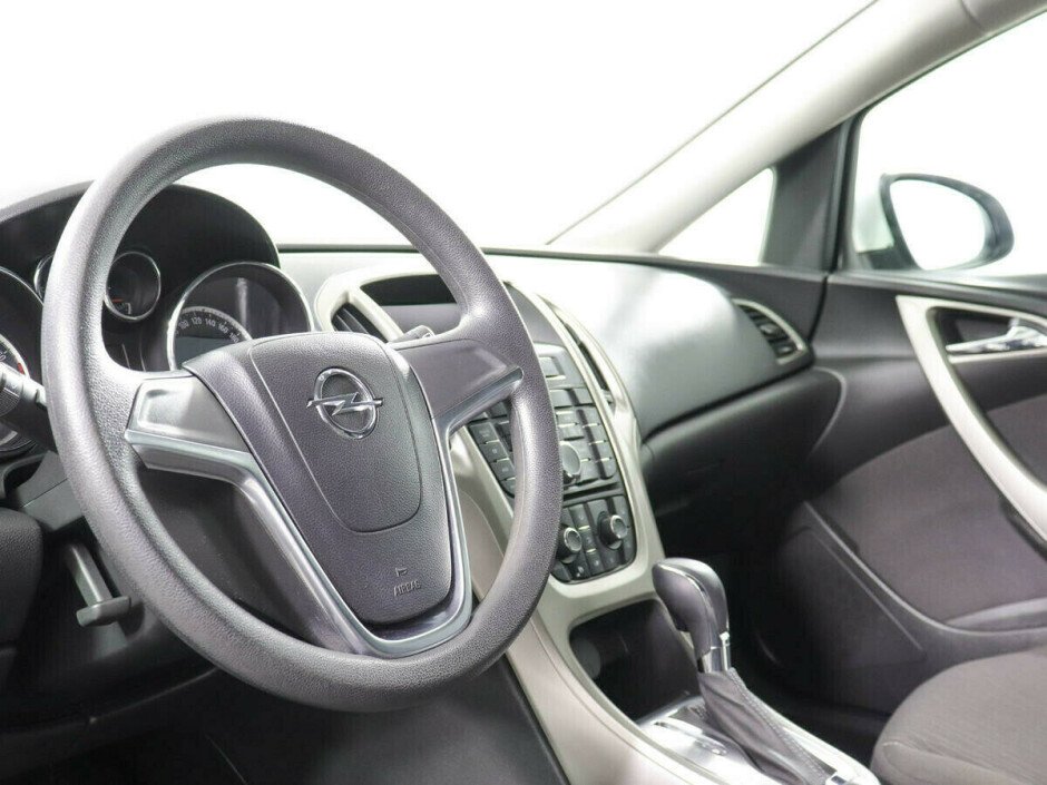 2013 Opel Astra , Белый  - вид 8