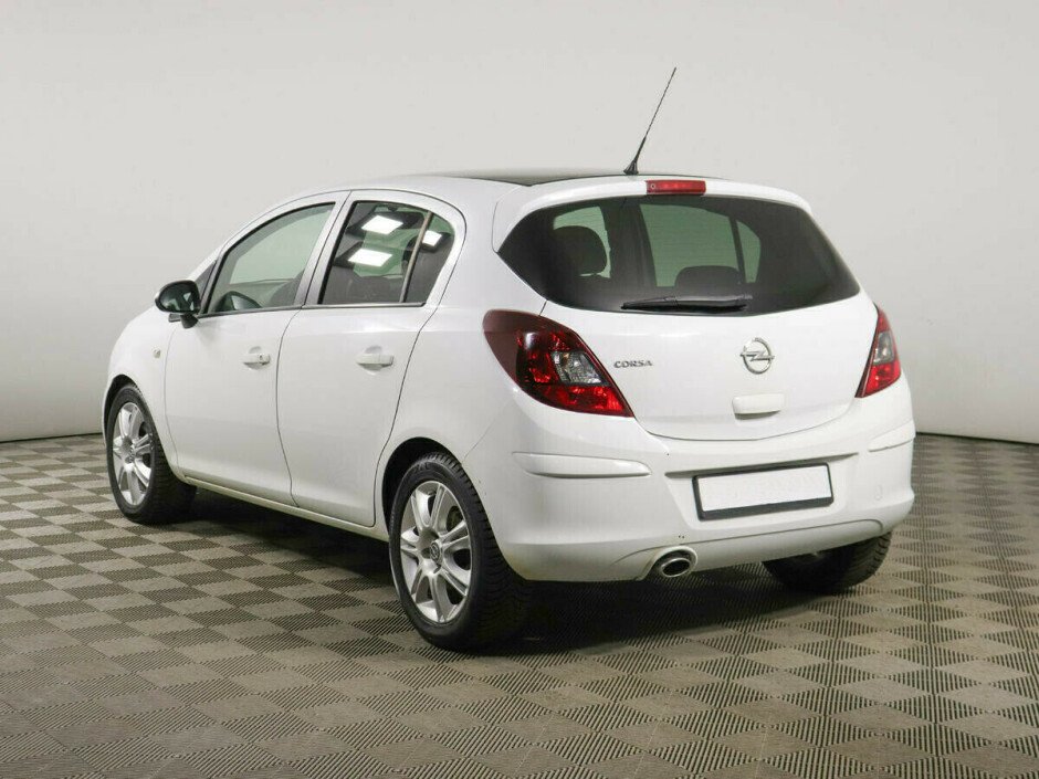 2011 Opel Corsa , Белый  - вид 4