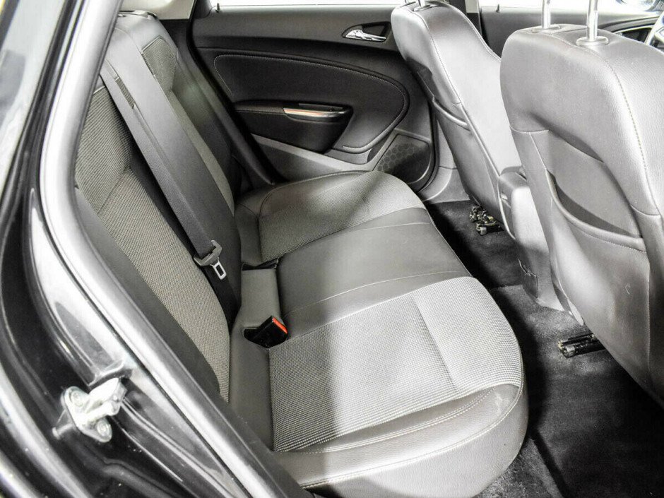 2011 Opel Astra  №6397487, Черный металлик, 394000 рублей - вид 7