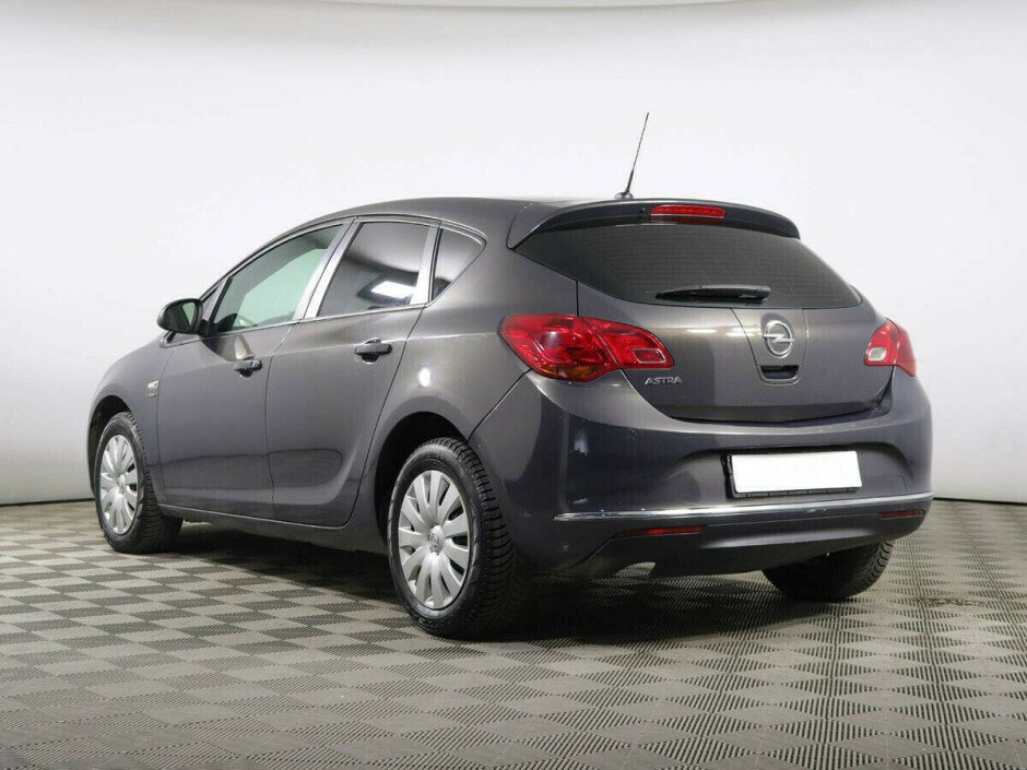 2013 Opel Astra , Серый металлик - вид 4