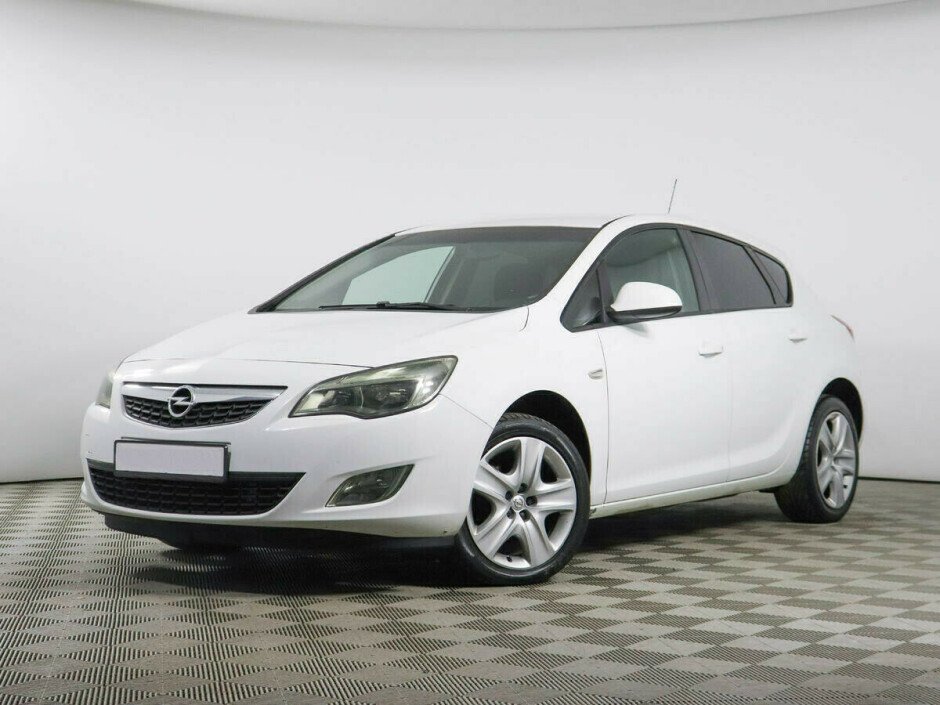 2011 Opel Astra , Белый  - вид 1