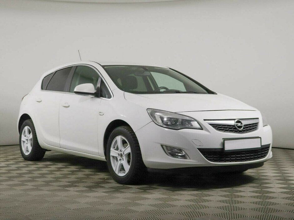 2012 Opel Astra , Белый металлик - вид 2