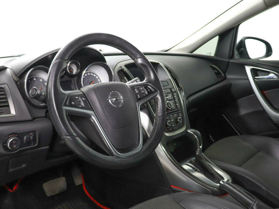 2011 Opel Astra , Черный металлик - вид 5