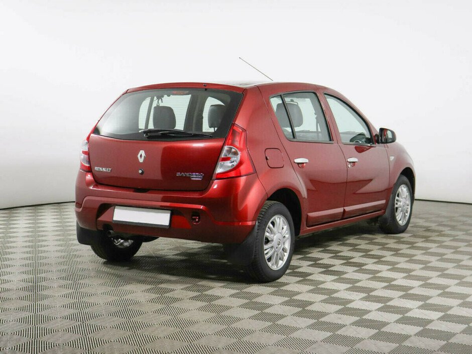 2013 Renault Sandero  №6397628, Красный металлик, 407000 рублей - вид 3