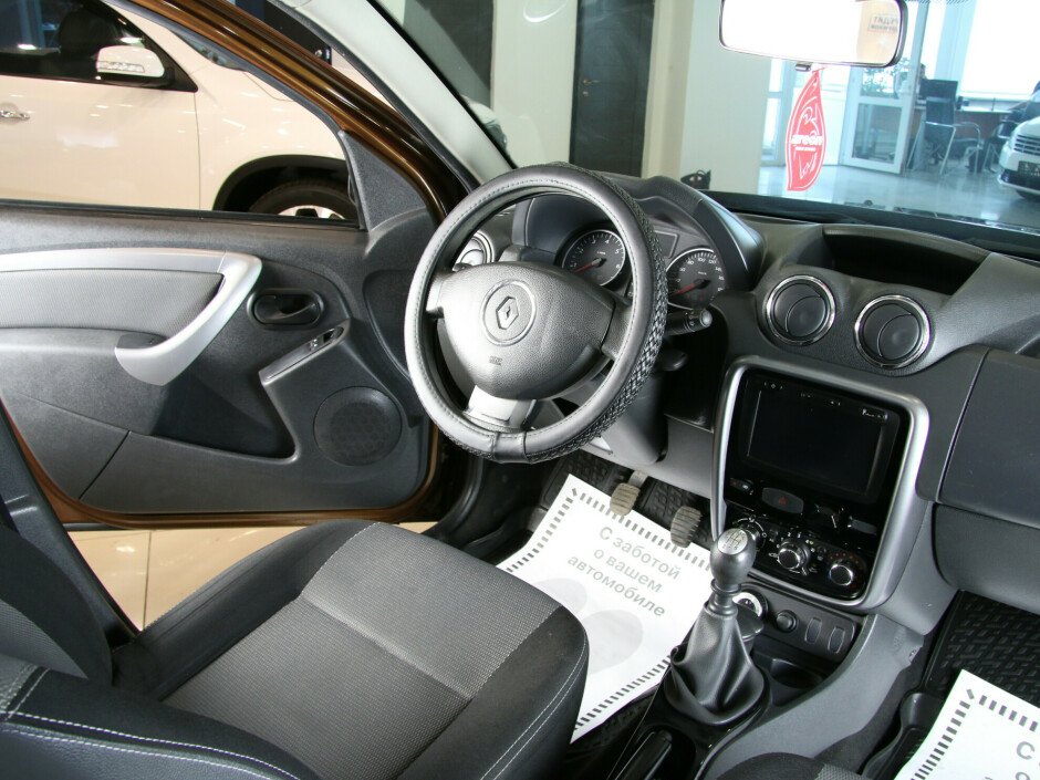 2013 Renault Duster , Коричневый металлик - вид 5