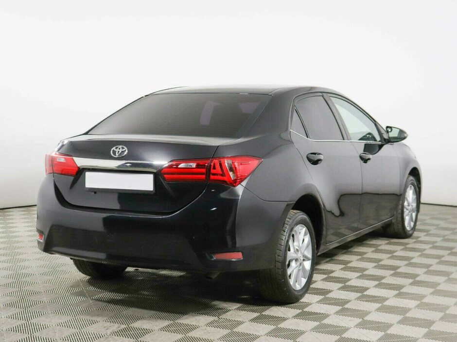 2014 Toyota Corolla , Черный металлик - вид 2